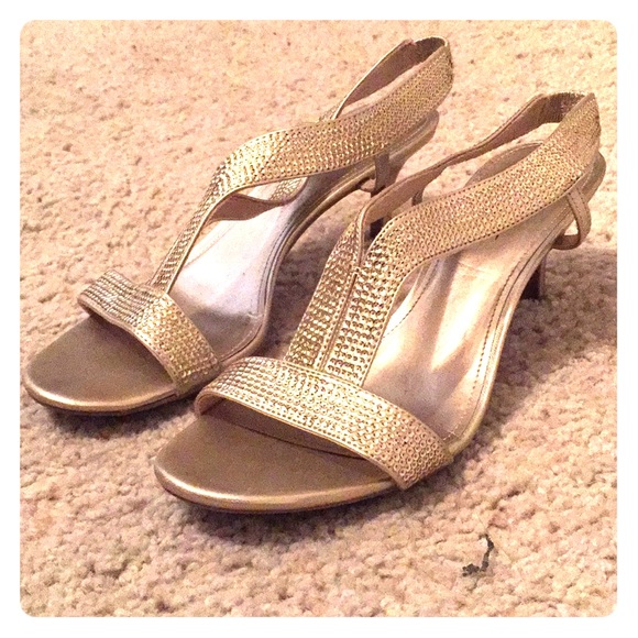 gold 1 inch heels